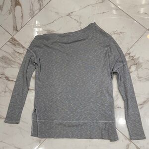 We The Free Heather Gray Long Sleeve Top